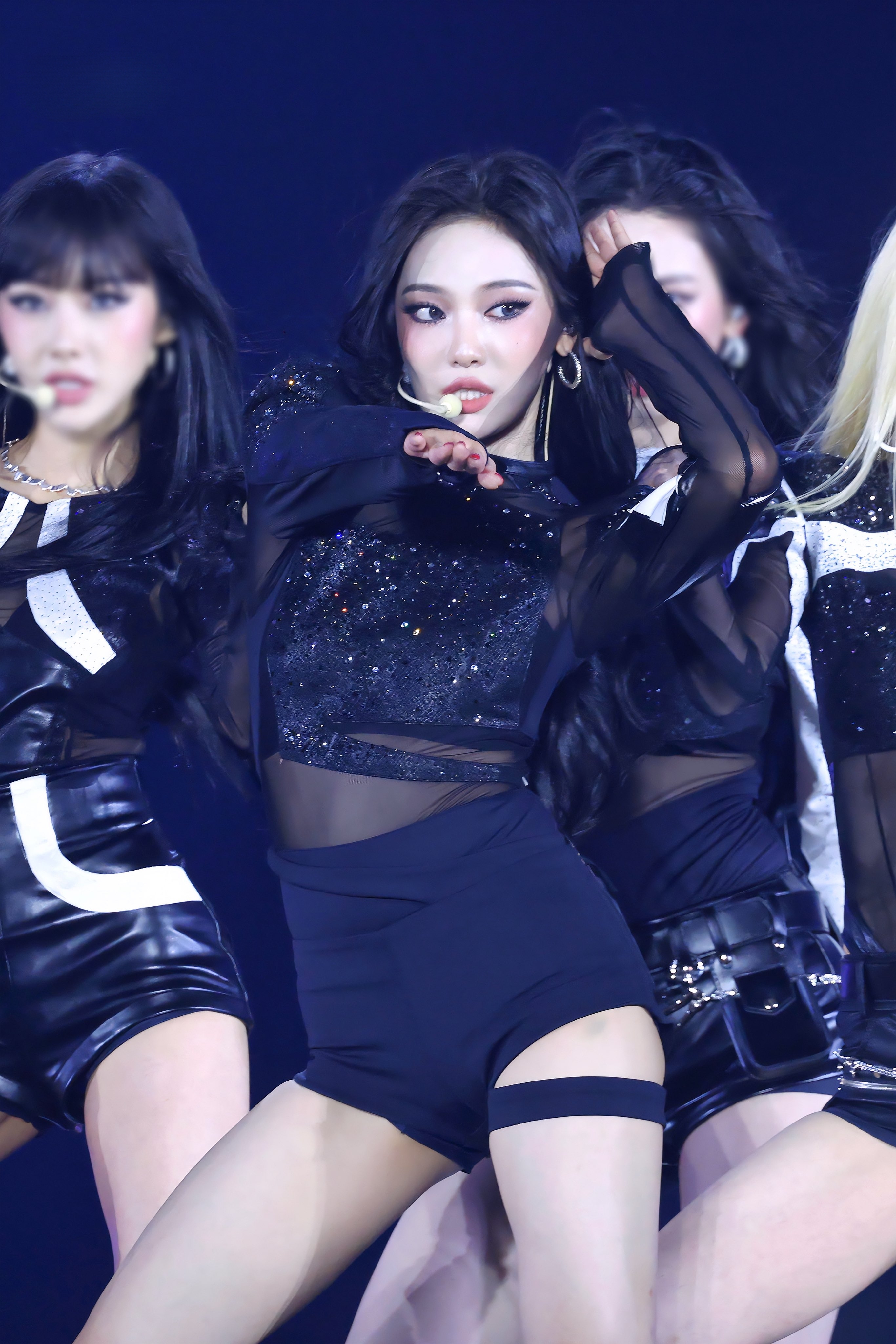 【K-POP】 Ningning (宁宁) 様のエッチな太もも画像