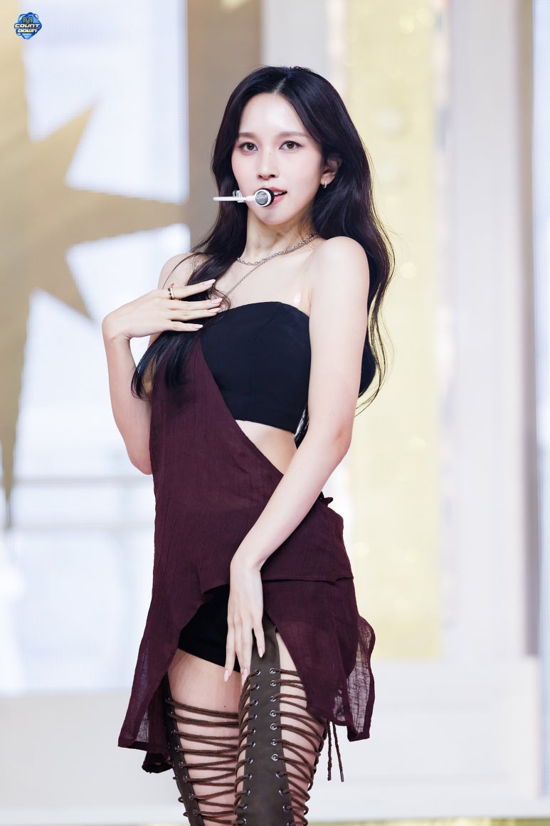 Mina_TWICE (#One_Spark)