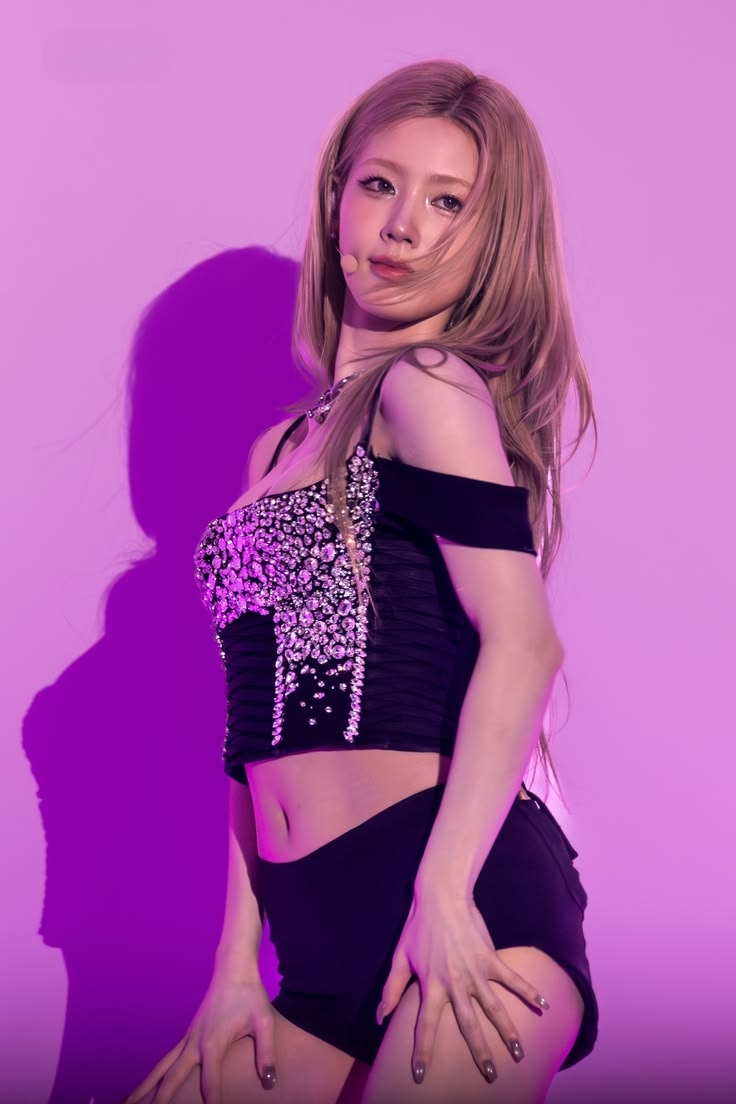 【K-POP】 (G)I-DLE Miyeon 様の至高の太ももエロ画像