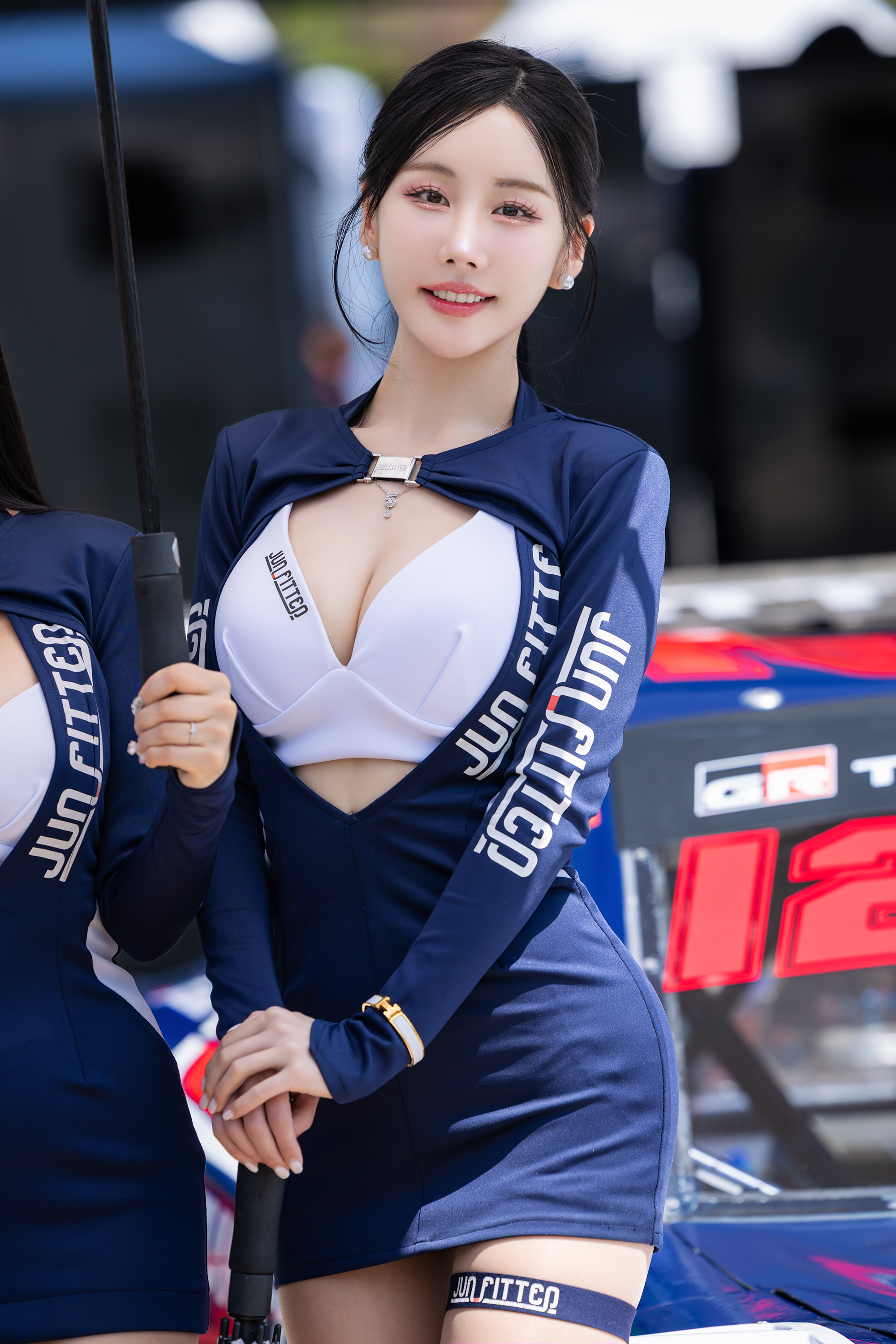 カラダのラインがエロいミジン様の画像